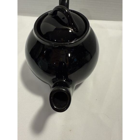 Black Ceramic Teapot With Lid, No chips or cracks, Glossy Modern Shape - Picture 3 of 12